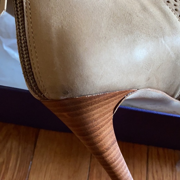 Stuart Weitzman Booties - Picture 5 of 13